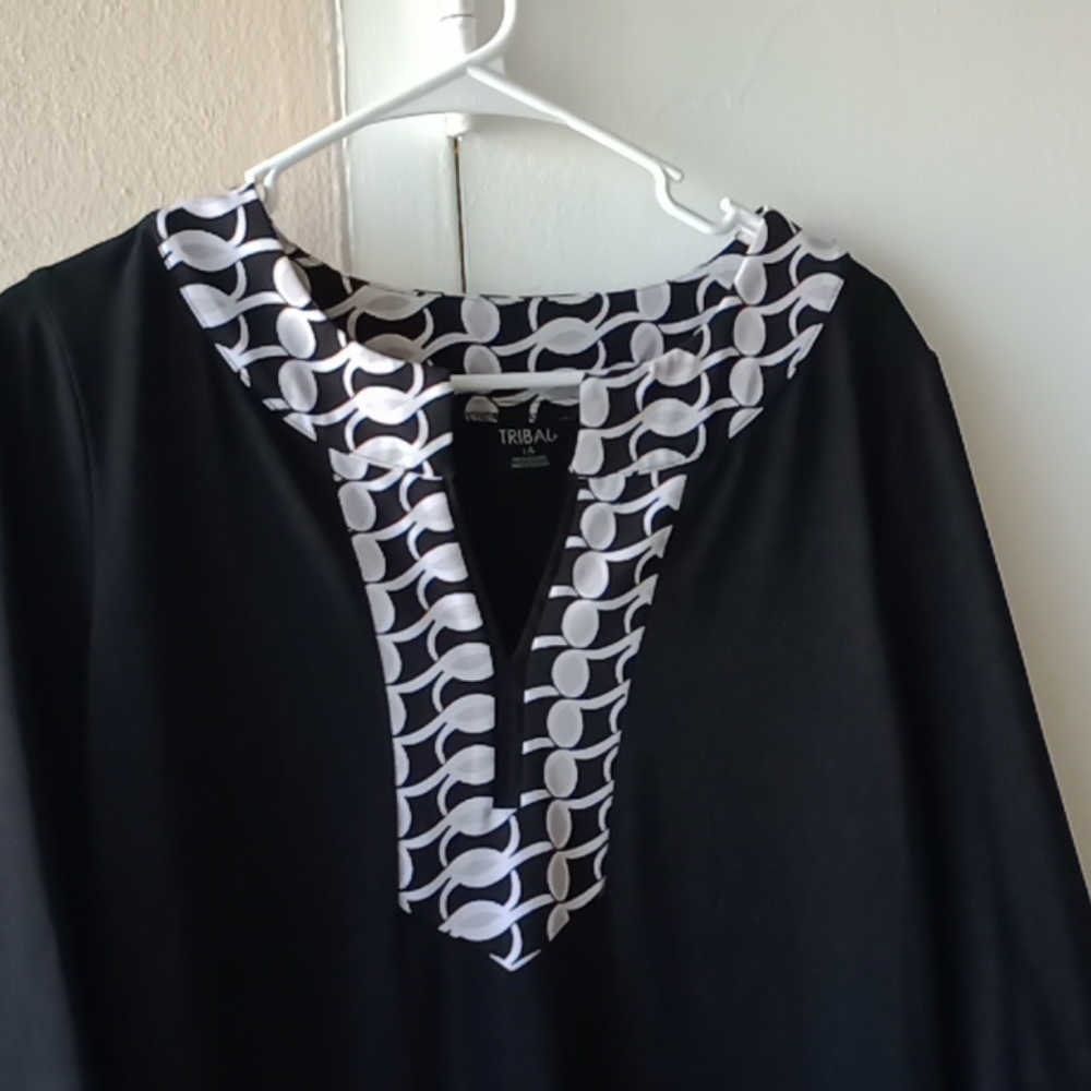 Tribal Black Women's Tunic 3/4 Sleeves SZ L